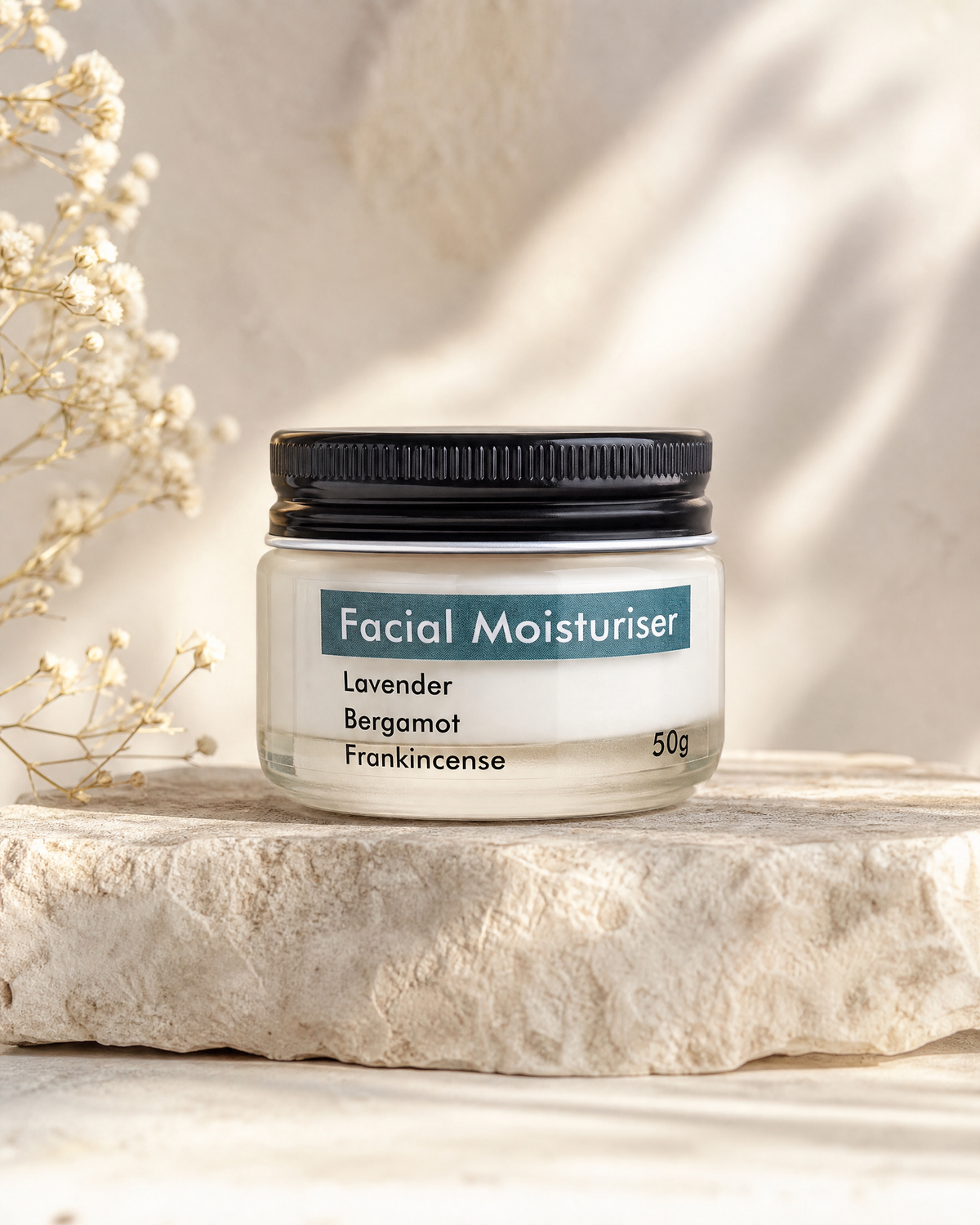 Facial Moisturiser — lifestyle image